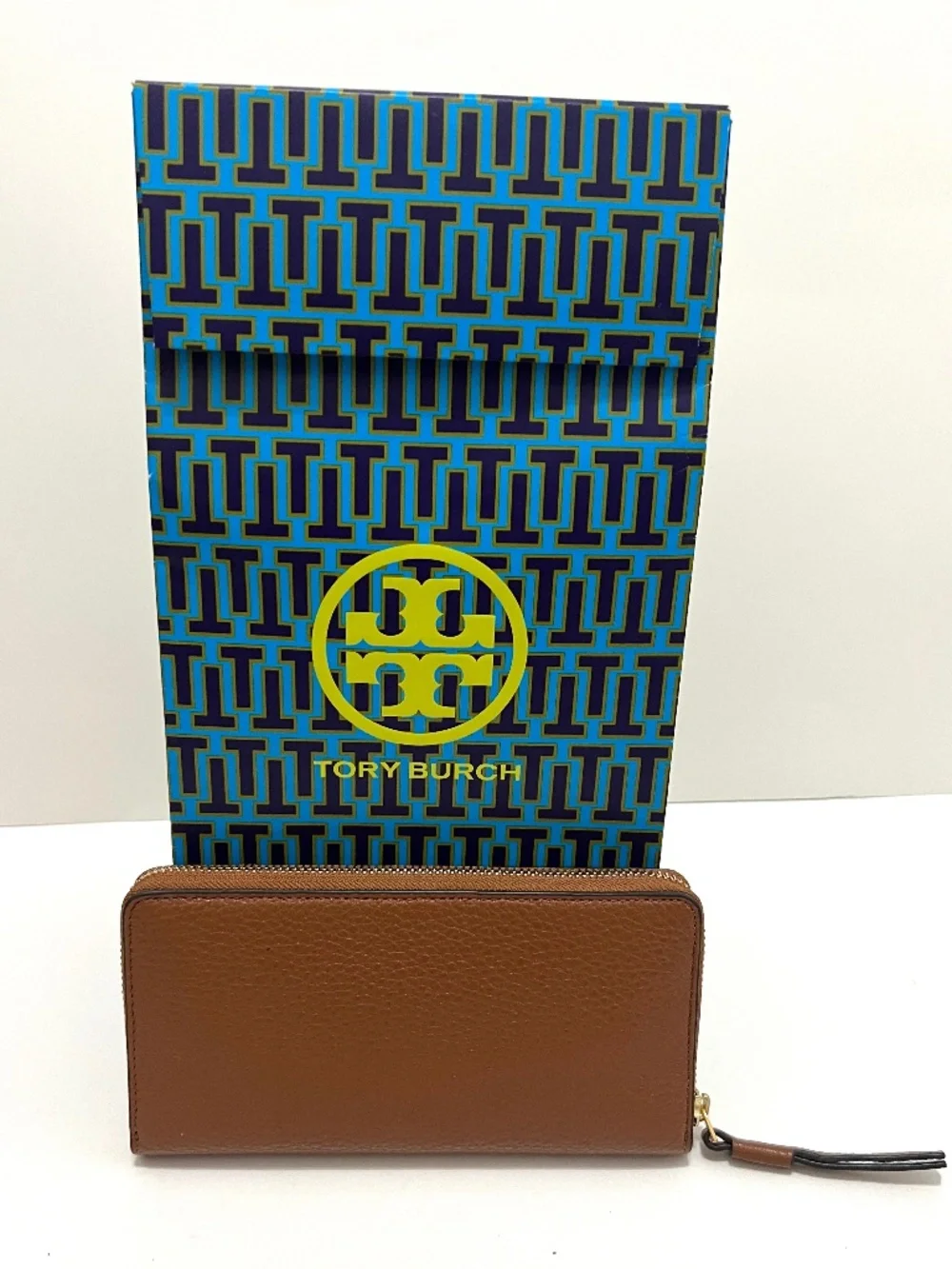 NWT Tory Burch Perry Zip Continental Wallet - Light Umber